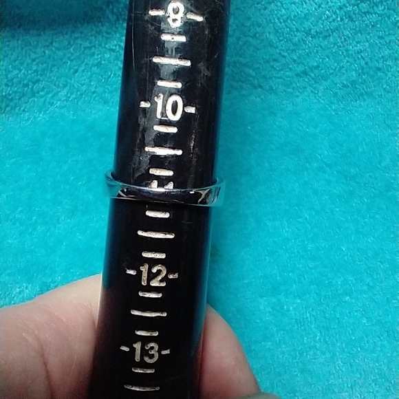 Silvertone green stone ring large intricate decorative long - Picture 2 of 5